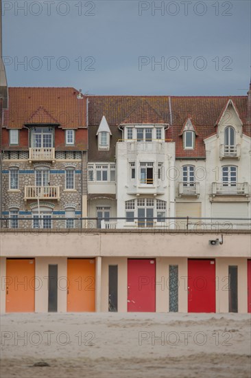 Le Touquet Paris Plage Cabines De Bains Et Immeubles Du Front De Mer