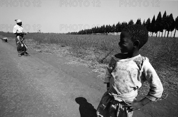 Family on a Zimbabwean farm 2