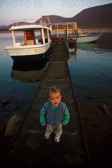 House boats on Loskop Dam