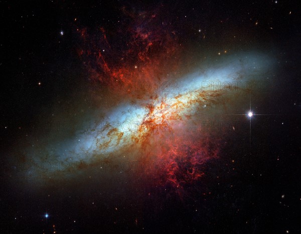 What's lighting up the Cigar Galaxy