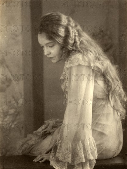 Actress Lillian Gish 1930. - Photo12-Ann Ronan Picture Library