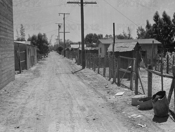Homes of Mexican field workers, 1935
