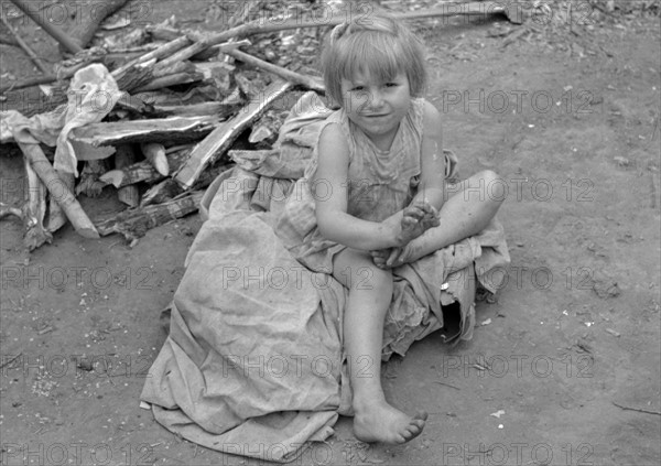 Child of migrant worker near Harlingen, Texas by Russell Lee, 1903-1986, dated 19390101.