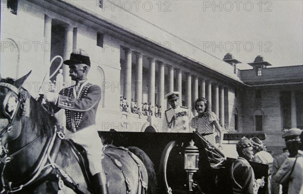 Lord and lady Mountbatten leave India 1948