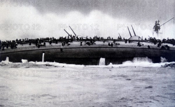 German cruiser SMS Blücher capsizing during the Battle of Dogger Bank