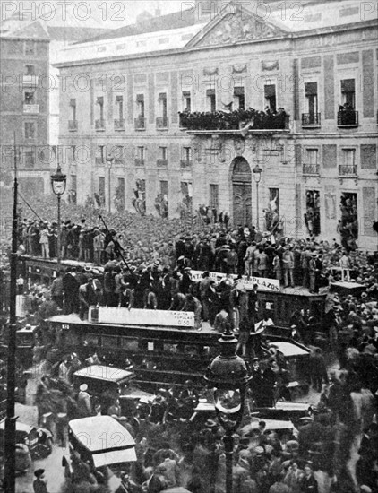 Spanish civil war : view from the Puerta del Sol, Madrid