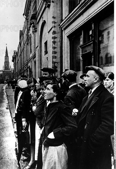 La radio anonce l'attaque des Allemands contre l'Union Soviétique, 1941