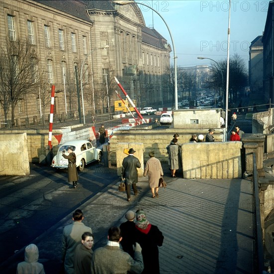 Vue du mur de Berlin, 1963