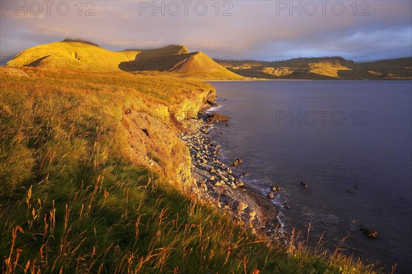 Evening sun at the fjord Grundarfjorour