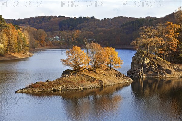 Wuppertalsperre in autumn