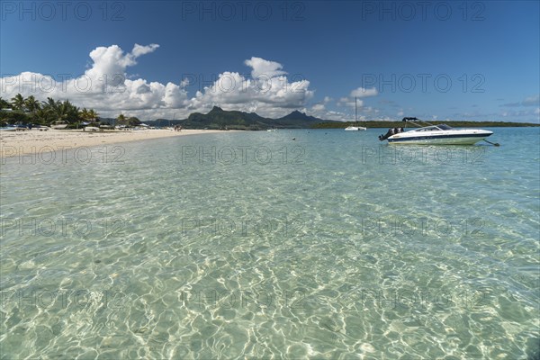 Pointe d'Esny Beach