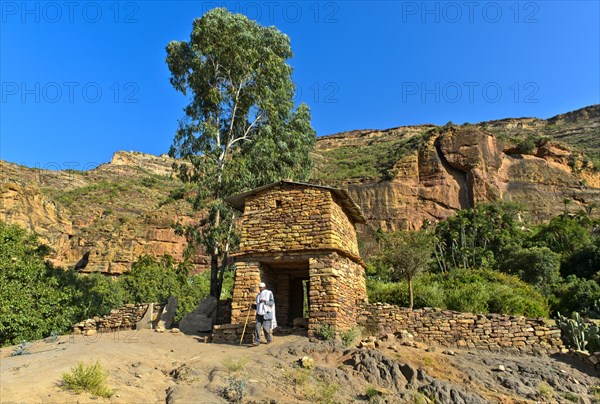 Entrance to the rock church Maryam Papasetti