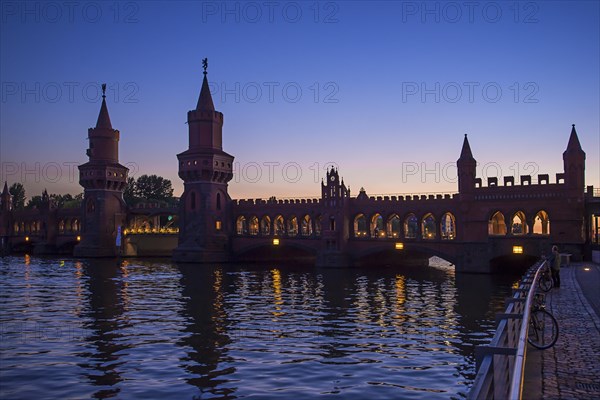 Oberbaum Bridge in the evening light