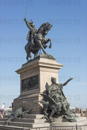 Monument Victor Emmanuel II