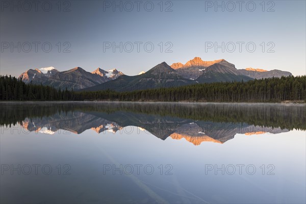Herbert Lake at sunrise
