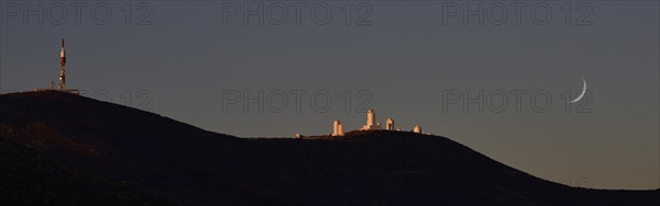 Crescent moment over Teide Observatory