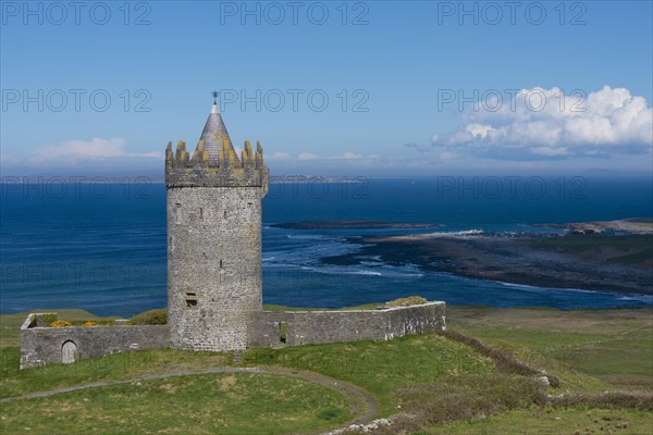 Doonagore Castle