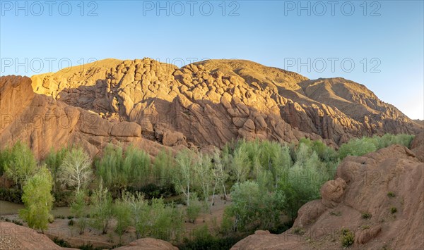 Pattes Des Singes Rock Formation