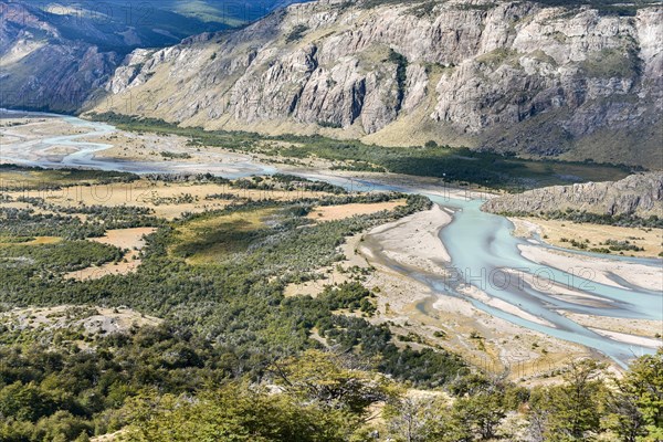 Wide river valley of the meandering Rio De Las Vueltas