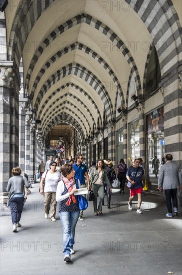 Passers-by in the Galleria Mazzini