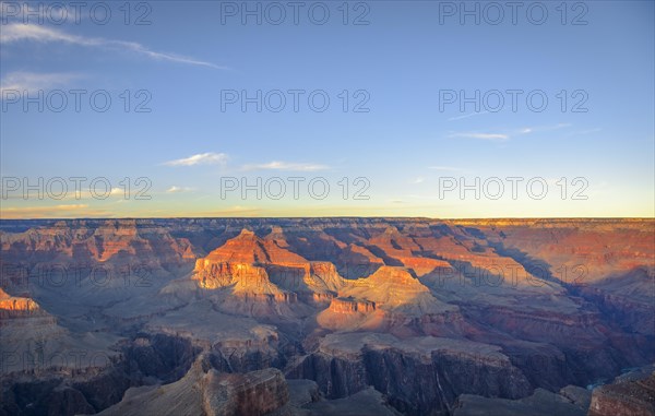Gorge of the Grand Canyon in evening light