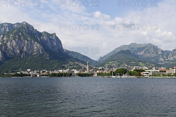 Townscape with Church of San Nicolo