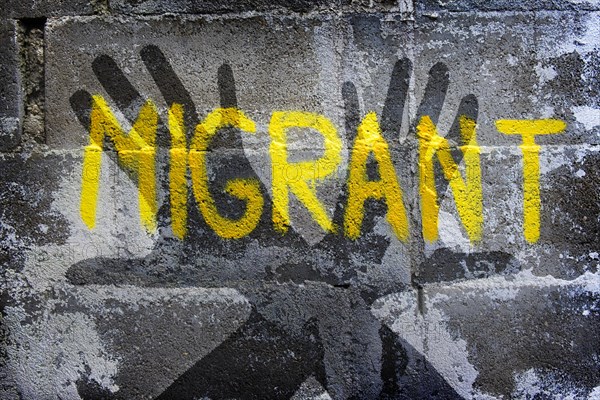 Graffiti on migration