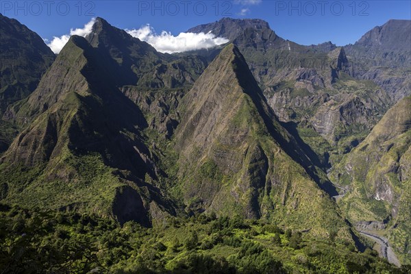 Overlooking the Cirque de Mafate