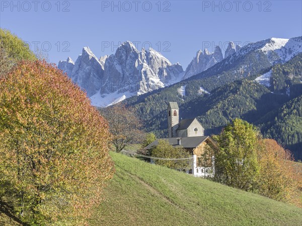 St. Jakob Church and Odle