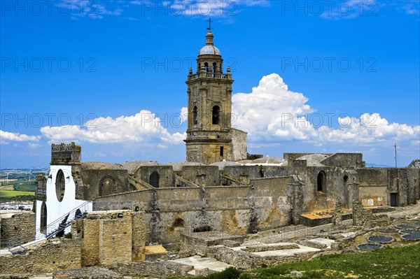 Santa Maria la Mayor la Coronada church