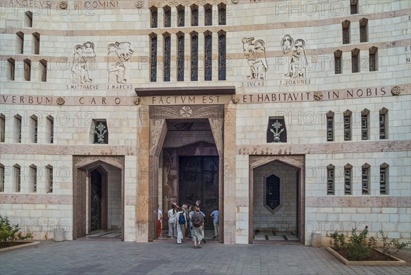 Entrance porch