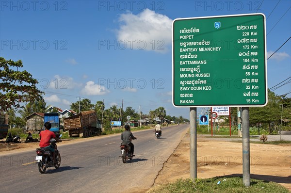 Mopeds travelling on the National Road No. 5