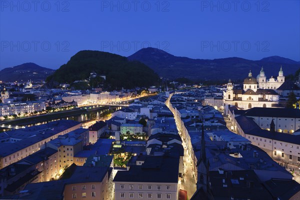 Historic centre with Kapuzinerberg