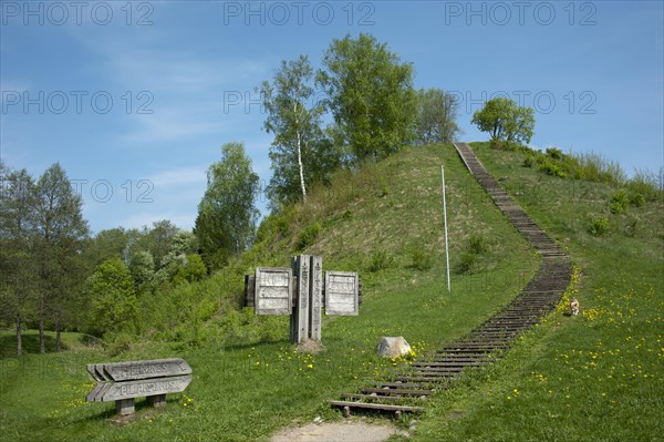 MerkinÄ— mound