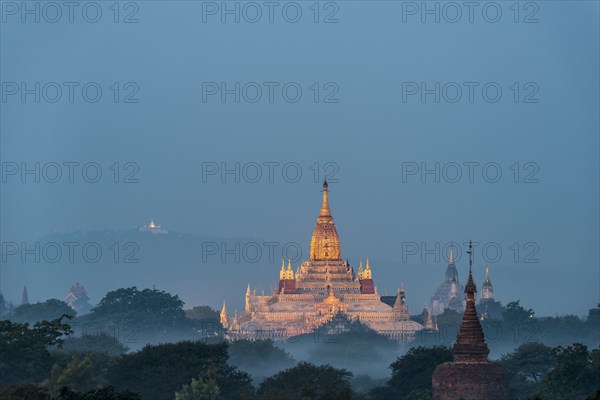 Ananda Temple in the morning fog