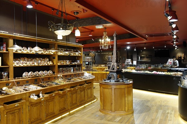 Maison Georges Larnicol chocolate shop