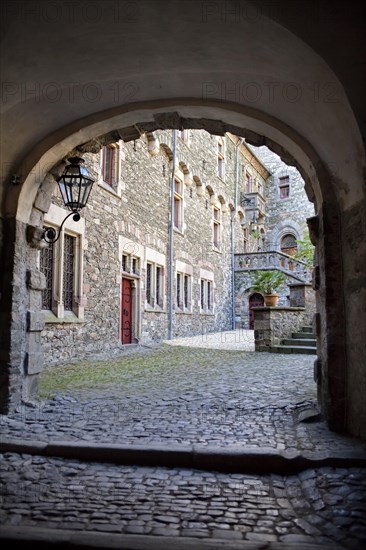 Entrance to Schloss Braunfels Castle