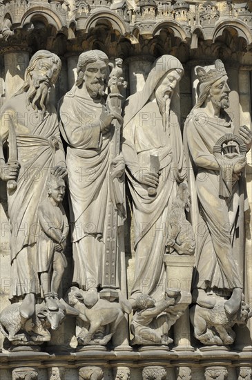 Portal figures of the Notre-Dame Cathedral of Reims