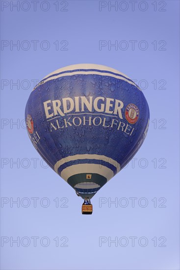 Hot air balloon