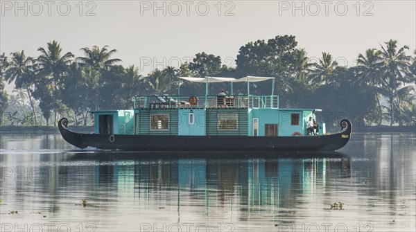 Luxurious Houseboat Discovery of the boutique hotel chain Malabar Escapes