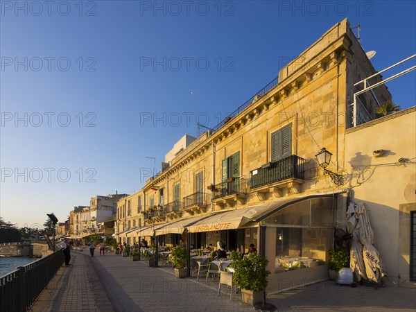 Restaurants on the promenade of the historic centre of Syracuse