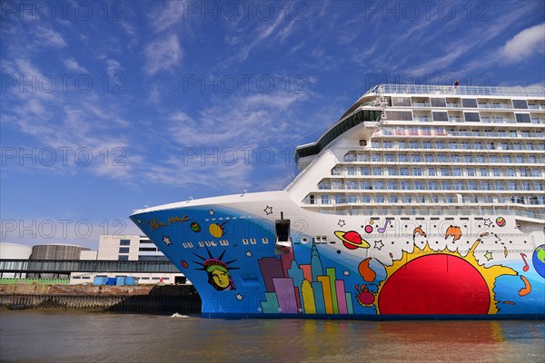 Cruise ship Norwegian Breakaway