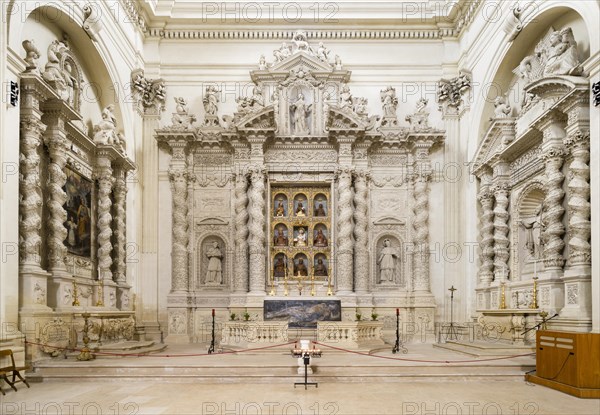 The Altare degli Angeli Custodi altar