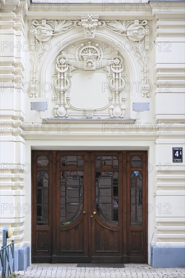 Art Nouveau entrance of the house Strelnieku iela 12