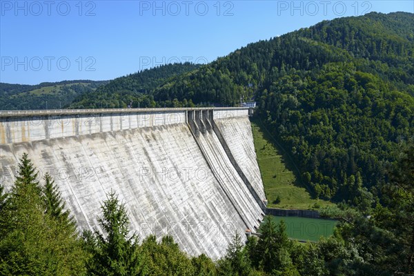 Dam wall