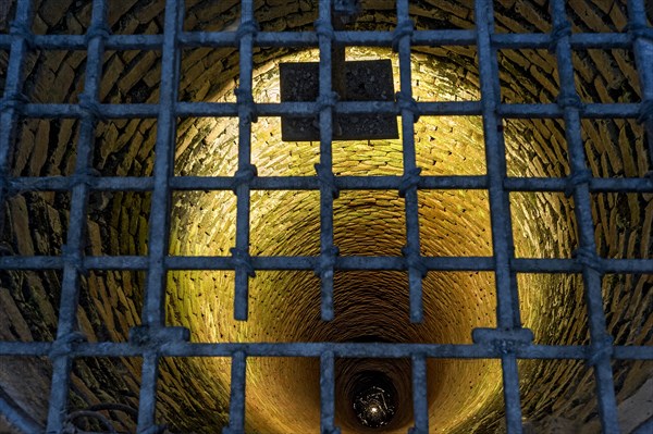 View into the castle fountain of Mindelburg