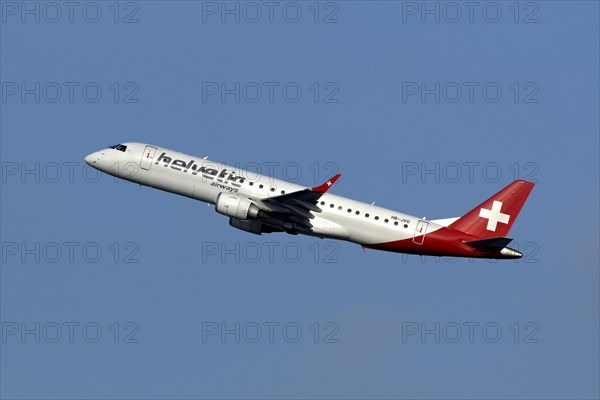 Aircraft Helvetic Airways Embraer ERJ-190