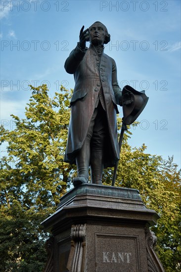 Statue of Immanuel Kant in front of the university