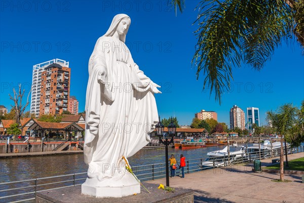 Port with statue of the Virgin Mary