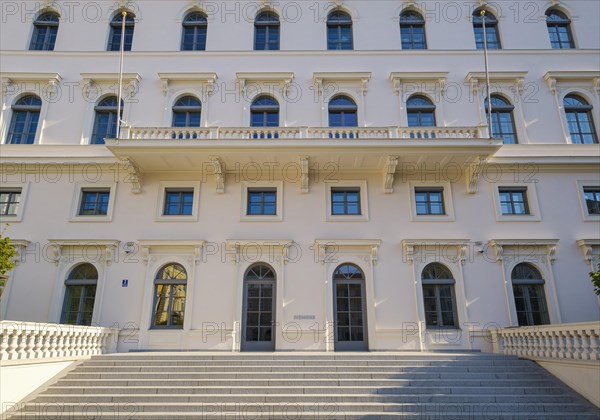 Siemens Headquarters in Palais Ludwig Ferdinand